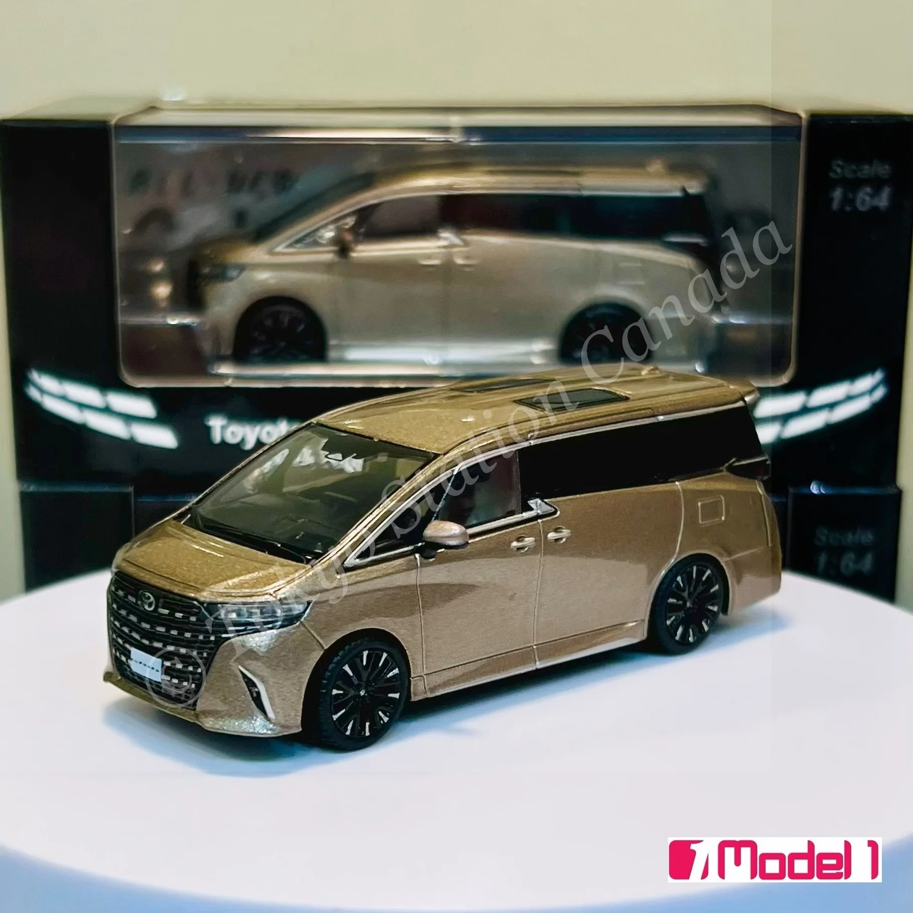MODEL 1 1/64 Toyota Alphard Precious Leo-Blond LHD C33603
