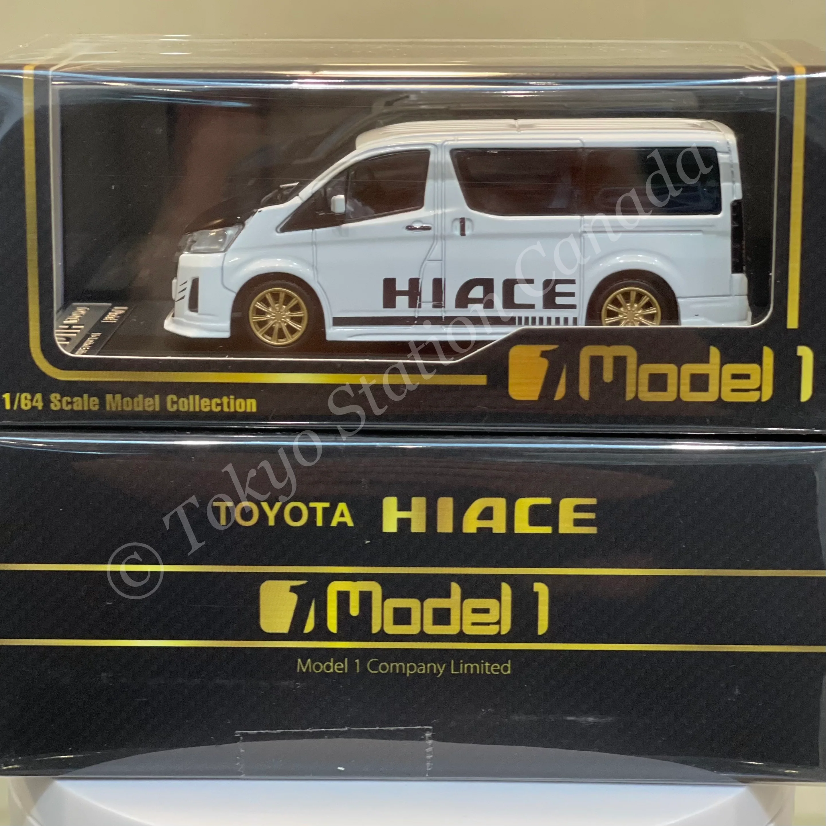 Model 1 1/64 Toyota Hiace 300 Custom version WHITE C33125