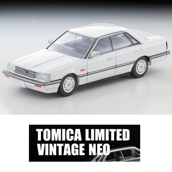 TOMYTEC TLVN 1/64 Nissan Skyline 4-door HT 1800 Passage (white) 1985 LV-N351a